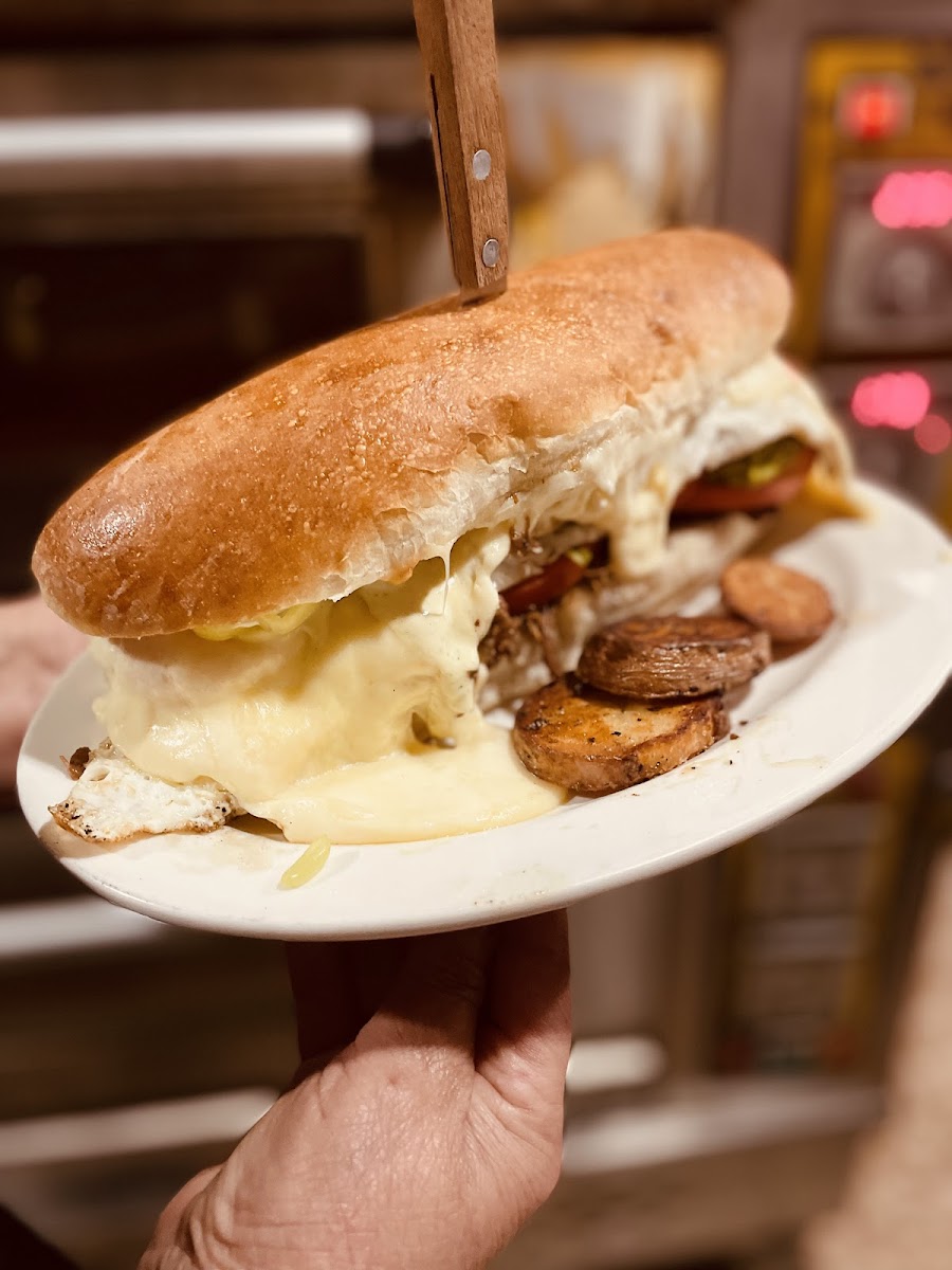 Restaurante Y Pizzeria Rayenco Photos 2